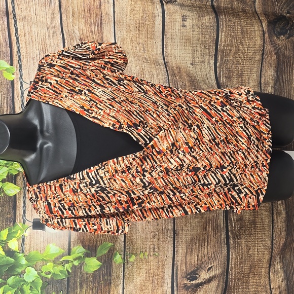 Notations Surplice Top - Picture 2 of 8